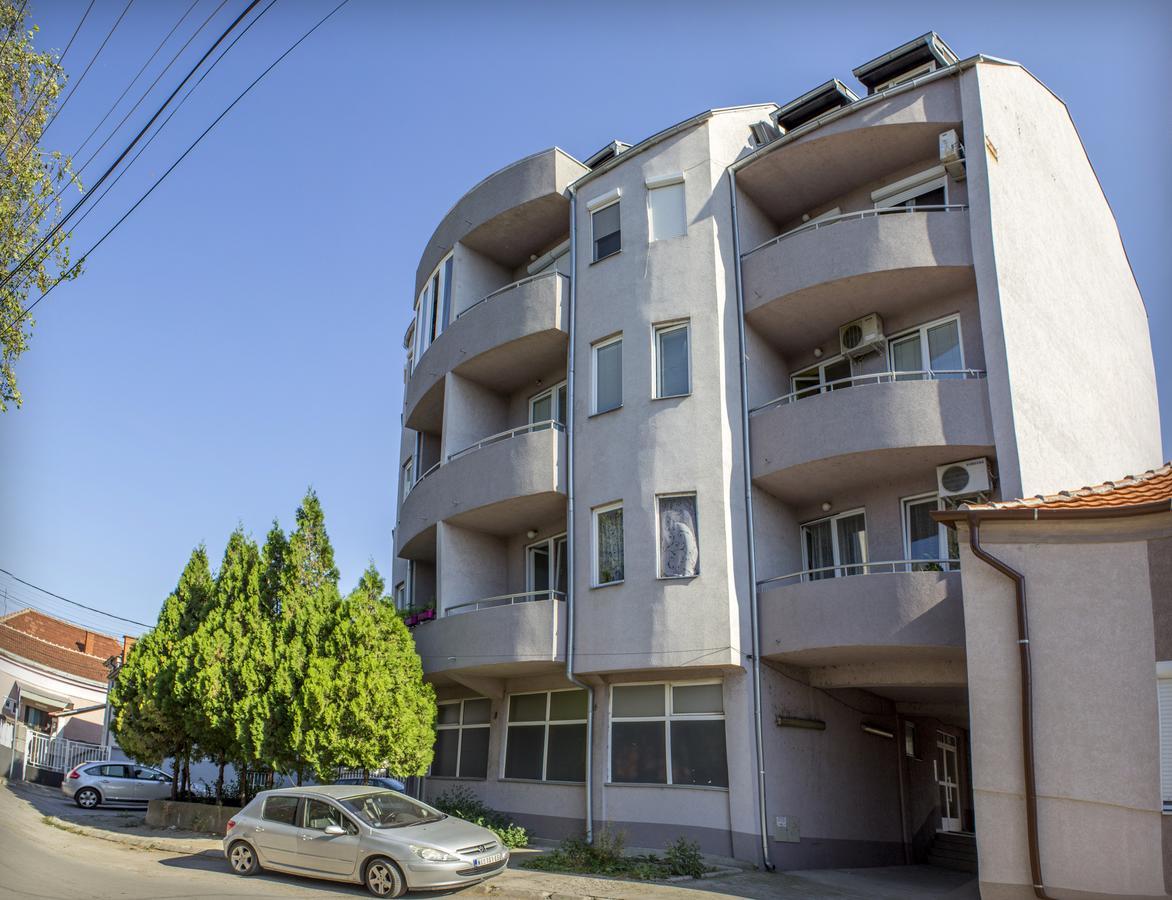 Anthony Apartment Nis Luaran gambar